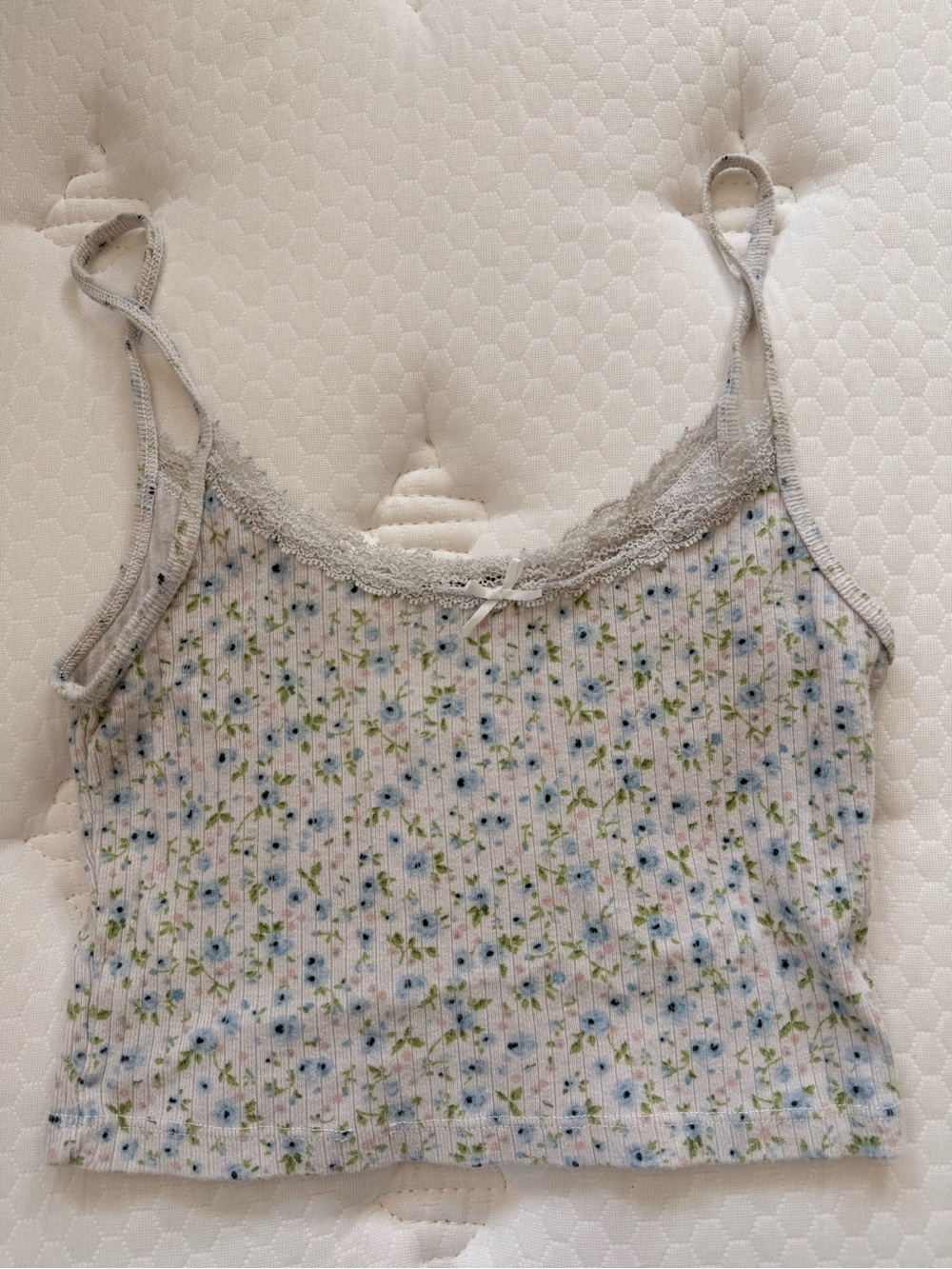 Brandy Melville Cream Floral Lace-Trim Ribbed Cami